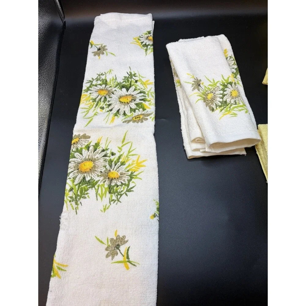 Floral Hand Towel Finger Towels/Washcloths Cotton Vtg Retro MCM 70s Green Yellow